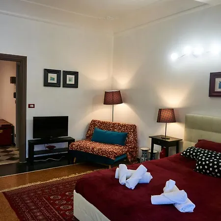 La Finestra Sui Rolli Apartment
